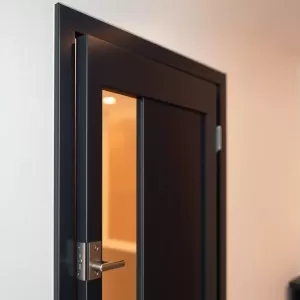 Drzwi wejściowe do mieszkania w bloku ceny z montażem