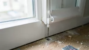 montaż rolet na okna plastikowe