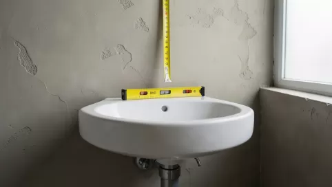 montaż umywalki/wanny